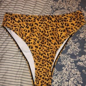 Mid-rise bikini bottoms